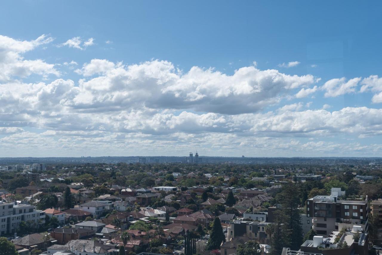 Burwood 1Bedroom Apartment Next To Station Sydney Exterior foto